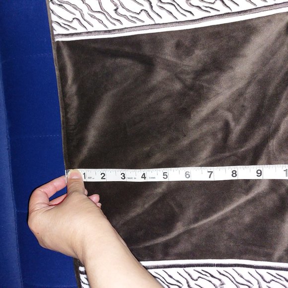 Decorative Pillow COVERS BUNDLE Nice Details Soft Materials SET of 3 - Picture 10 of 14